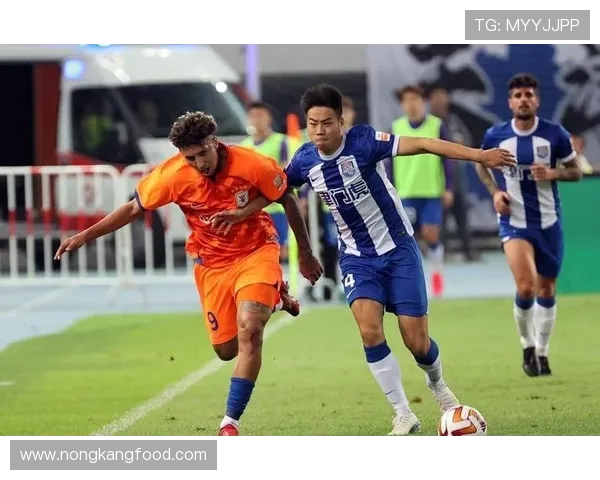 本赛季足球之星表现稳健，多项数据领跑联赛