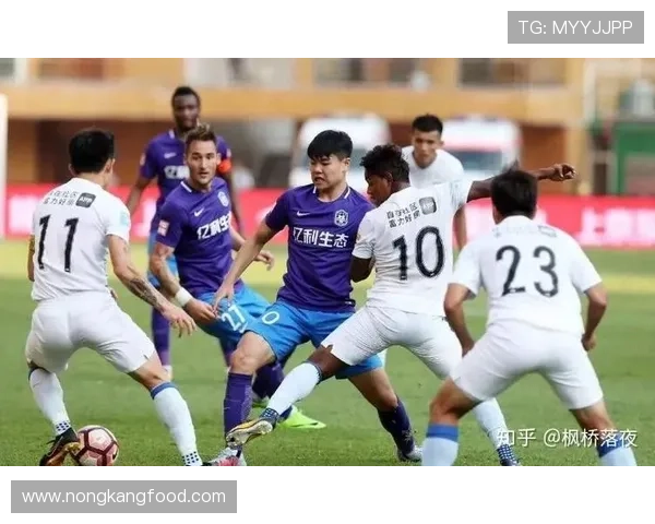 伊萨克从新星到核心前锋的成长与责任解析